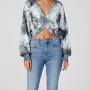 VICI Women’s sweatshirt